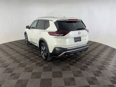 Certified 2022 Nissan Rogue SL w/ SL Premium Package AWD/4WD image 7