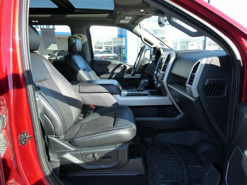 Used 2019 Ford F150 Lariat w/ Equipment Group 502A Luxury image 13