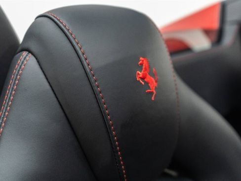 Used 2022 Ferrari F8 Tributo image 58