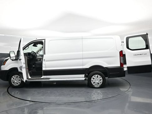 Used 2025 Ford Transit 250 Low Roof w/ Exterior Upgrade Package RWD image 34