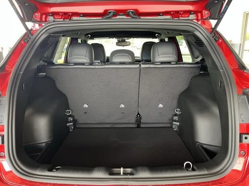 New 2026 Jeep Compass Latitude image 16