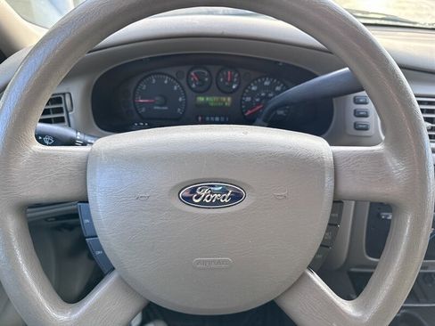 Used 2004 Ford Taurus SE image 18