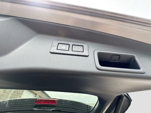 New 2026 Subaru Outback Premium AWD/4WD image 36
