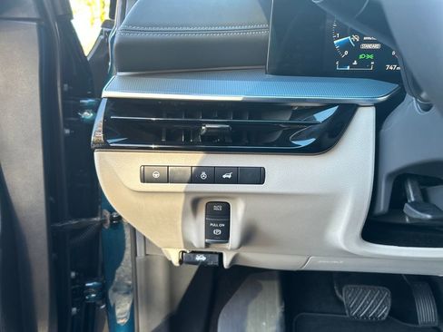 Used 2025 Nissan Murano SL w/ Cargo Package image 21