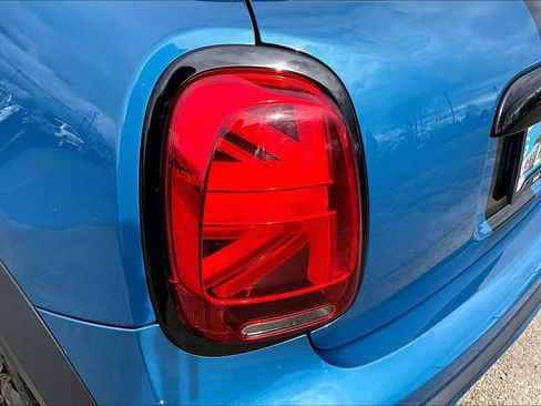 Used 2023 MINI Cooper S w/ Signature Upholstery Package image 29