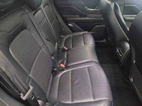 Used 2022 Lincoln Corsair AWD w/ Premium Package image 19