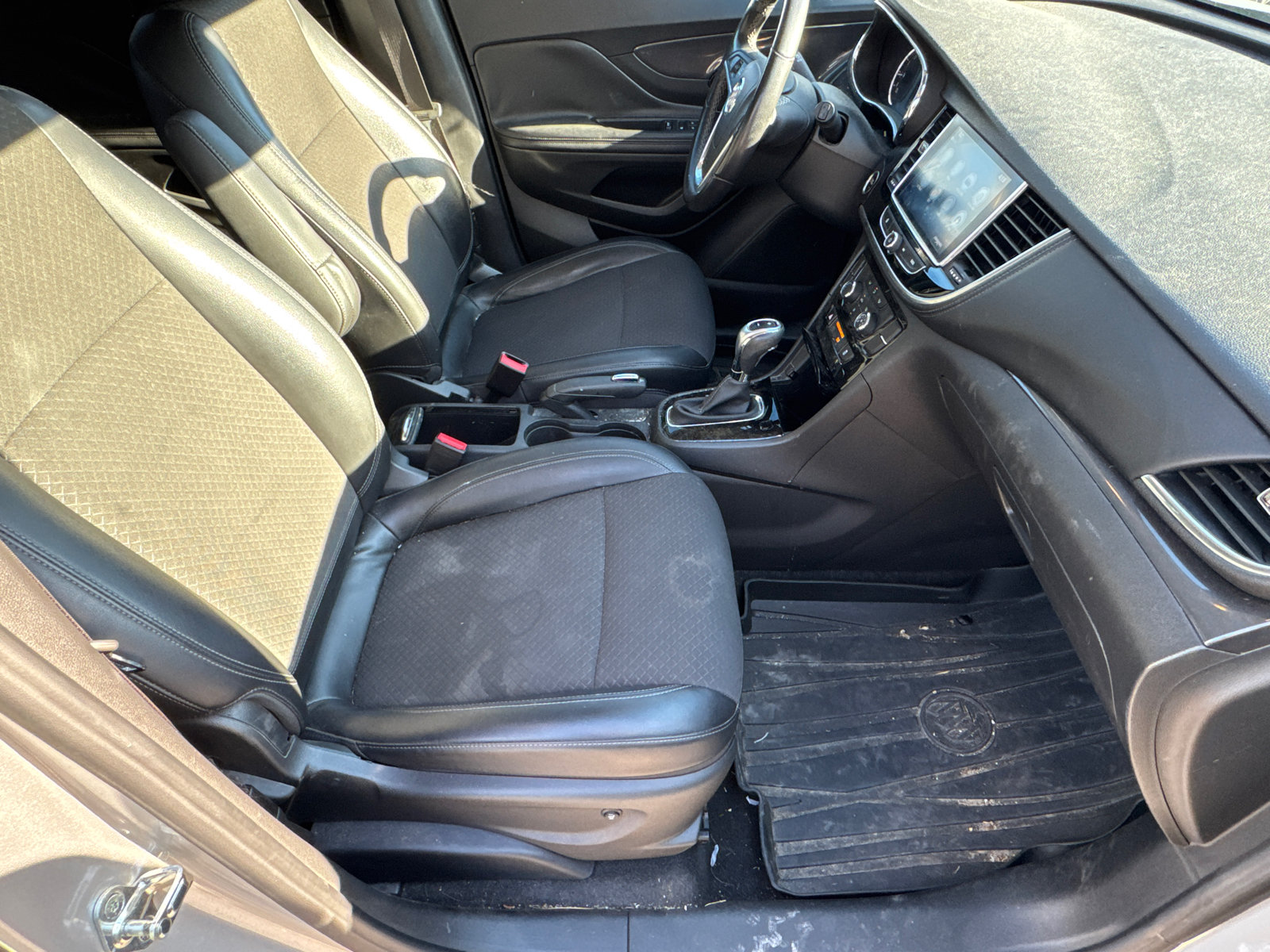 Used 2019 Buick Encore Preferred FWD image 14