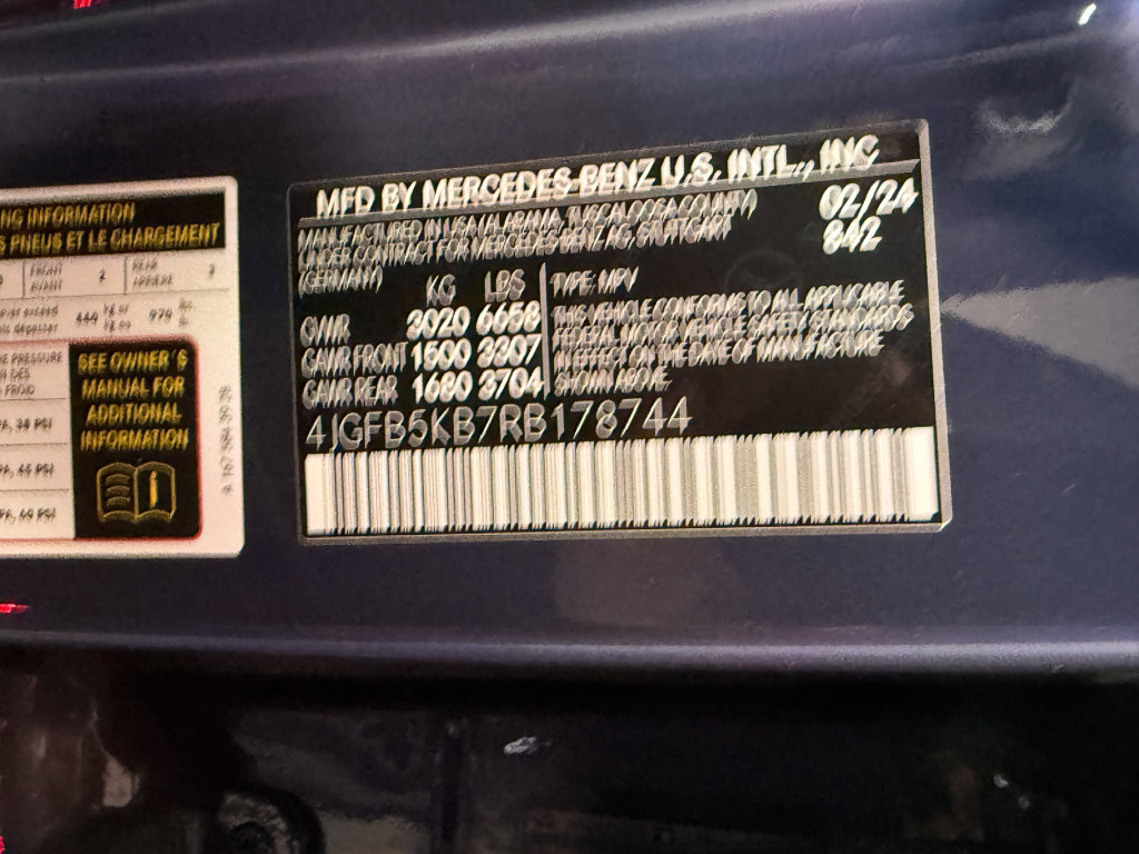 Used 2024 Mercedes-Benz GLE 450 4MATIC image 55