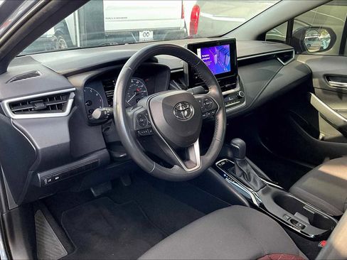 Used 2023 Toyota Corolla SE image 29