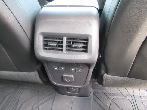 Used 2021 Chevrolet Equinox Premier FWD image 34