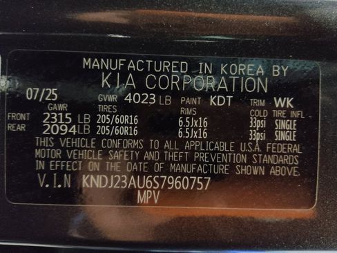 Used 2025 Kia Soul S FWD image 33