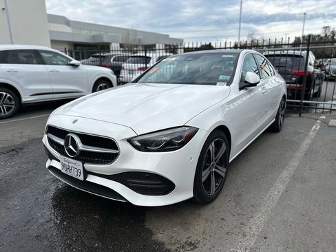 Used 2025 Mercedes-Benz C 300 4MATIC Sedan image 3