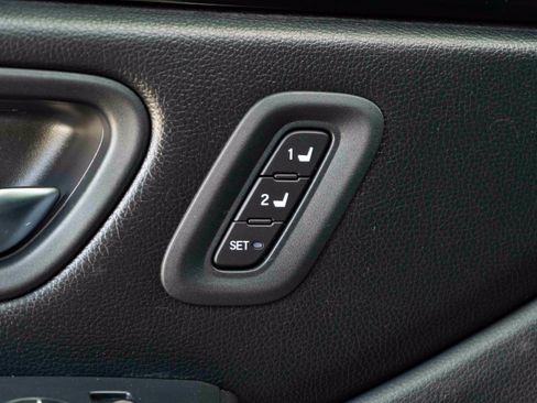 Used 2023 Honda Pilot Touring image 39