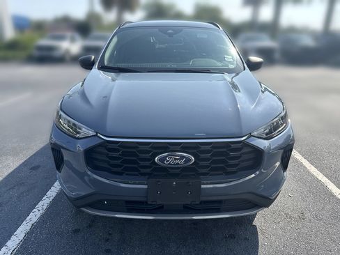 Certified 2025 Ford Escape ST-Line FWD image 10