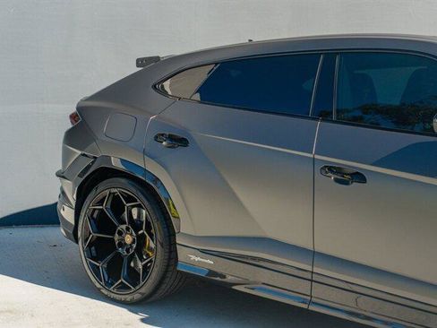 Used 2024 Lamborghini Urus Performante image 30
