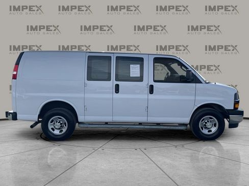 Used 2023 Chevrolet Express 2500 Work Van w/ Driver Convenience Package image 6