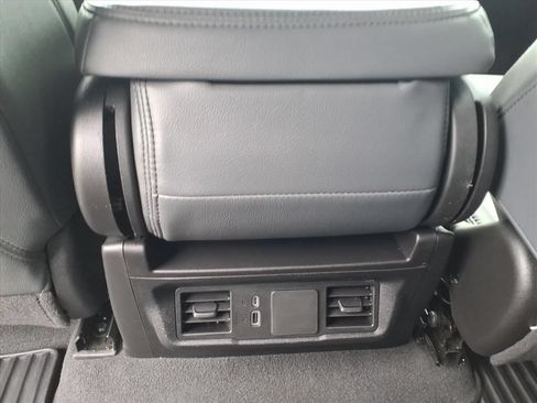 Used 2024 Chevrolet Silverado 2500 Custom w/ Custom Value Package AWD/4WD image 22