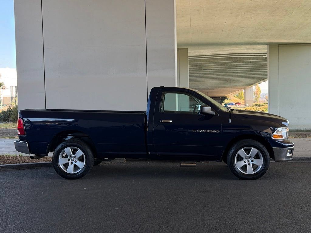 Used 2012 RAM 1500 Classic SLT w/ Popular Equipment Group AWD/4WD image 8