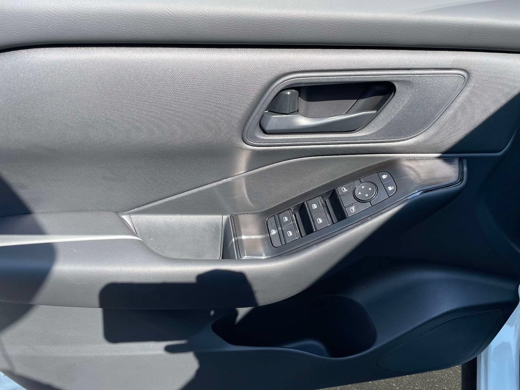 New 2026 Nissan Rogue S FWD image 18