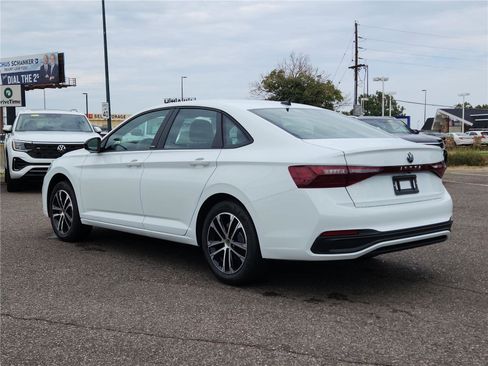 New 2025 Volkswagen Jetta Sport image 5