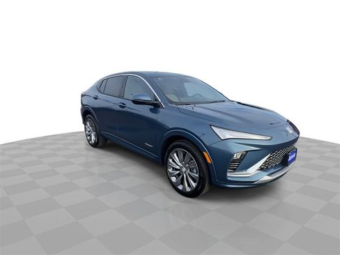 New 2026 Buick Envista Avenir image 2