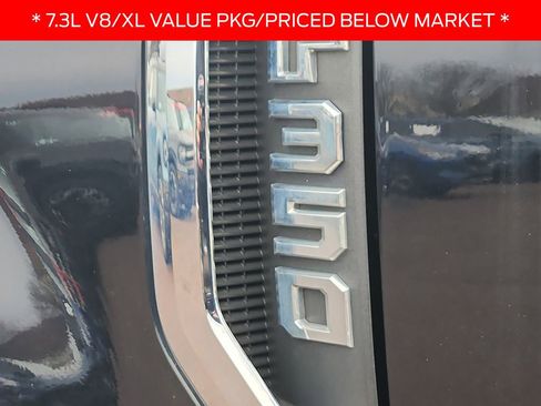 Certified 2022 Ford F350 XL w/ Power Equipment Group image 31