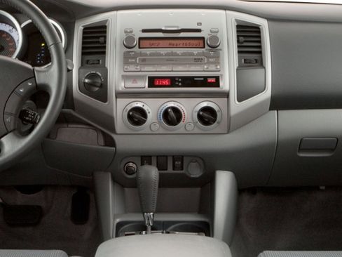 Used 2010 Toyota Tacoma PreRunner RWD image 12
