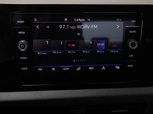 Used 2025 Volkswagen Jetta SE image 8