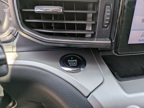 Used 2021 Ford Explorer XLT w/ Equipment Group 202A image 26