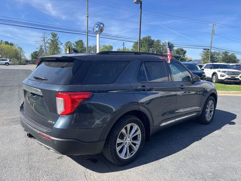 Certified 2023 Ford Explorer XLT w/ Equipment Group 202A AWD/4WD image 6