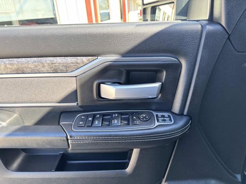 Used 2024 RAM 2500 Big Horn w/ Night Edition image 19