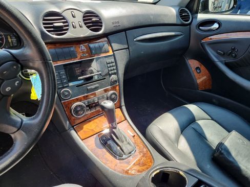 Used 2008 Mercedes-Benz CLK 350 Coupe image 10