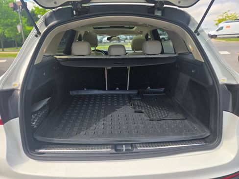 Used 2019 Mercedes-Benz GLC 300 4MATIC image 33