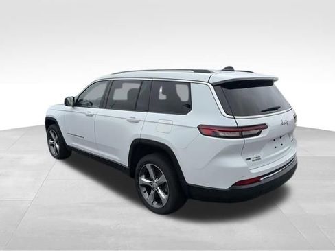 Used 2022 Jeep Grand Cherokee L Limited image 3