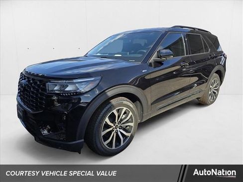 New 2025 Ford Explorer ST-Line w/ Premium Package image 1