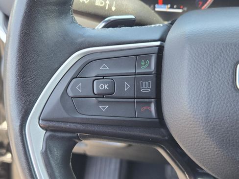 Certified 2022 Jeep Grand Cherokee Altitude AWD/4WD image 16