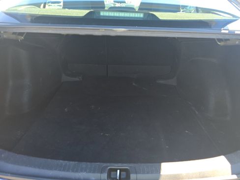 Used 2022 Toyota Corolla LE image 16