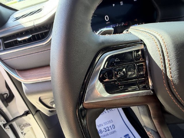 Used 2023 Jeep Grand Cherokee Summit w/ Adv Protech Group IV AWD/4WD image 21