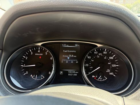 Used 2015 Nissan Rogue SV w/ SV Moonroof Package AWD/4WD image 13