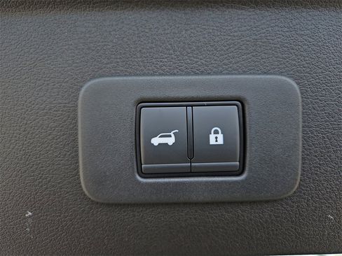 New 2026 Nissan Leaf Platinum+ image 10