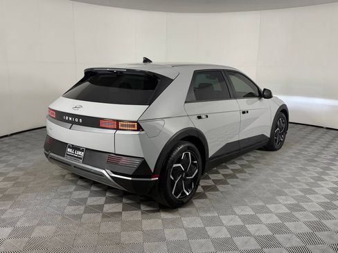 Used 2024 Hyundai Ioniq 5 SEL image 8