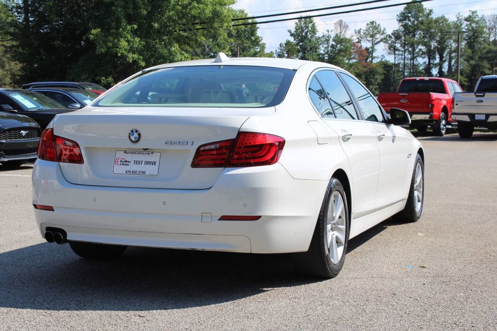 Used 2011 BMW 528i Sedan RWD image 8
