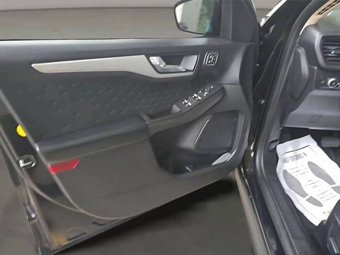 Used 2020 Ford Escape SEL FWD image 8