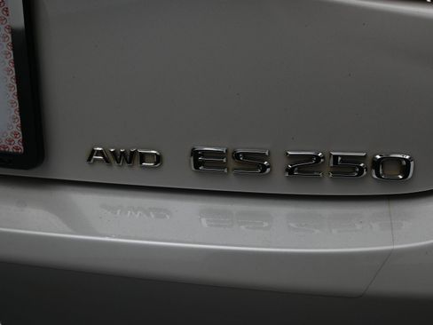 Used 2021 Lexus ES 250 w/ Premium Package image 38