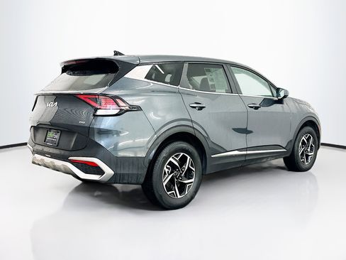 Used 2025 Kia Sportage LX image 9