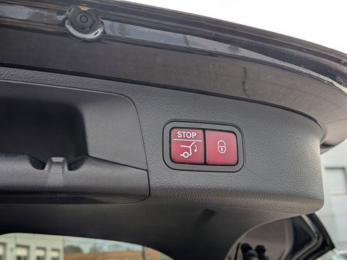 Certified 2025 Mercedes-Benz GLA 250 4MATIC image 29