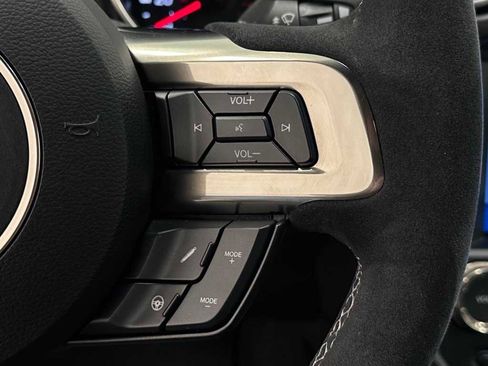 Used 2018 Ford Mustang Shelby GT350 w/ Convenience Package image 21