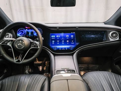 Certified 2023 Mercedes-Benz EQS 580 4MATIC SUV image 12