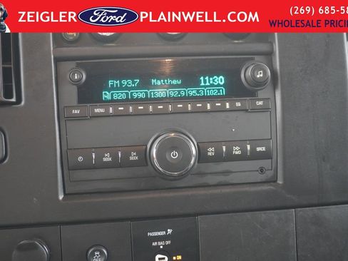 Used 2024 Chevrolet Express 2500 w/ Driver Convenience Package RWD image 15