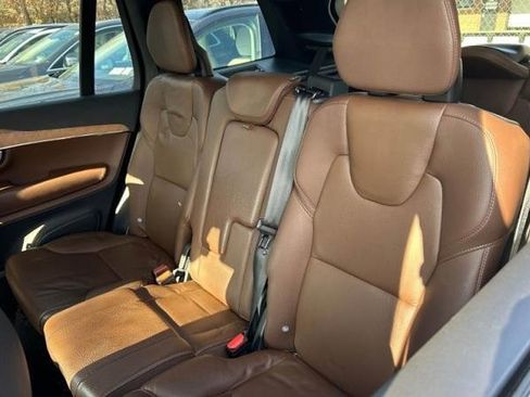 Certified 2023 Volvo XC90 B6 Plus w/ Protection Package Premier image 15